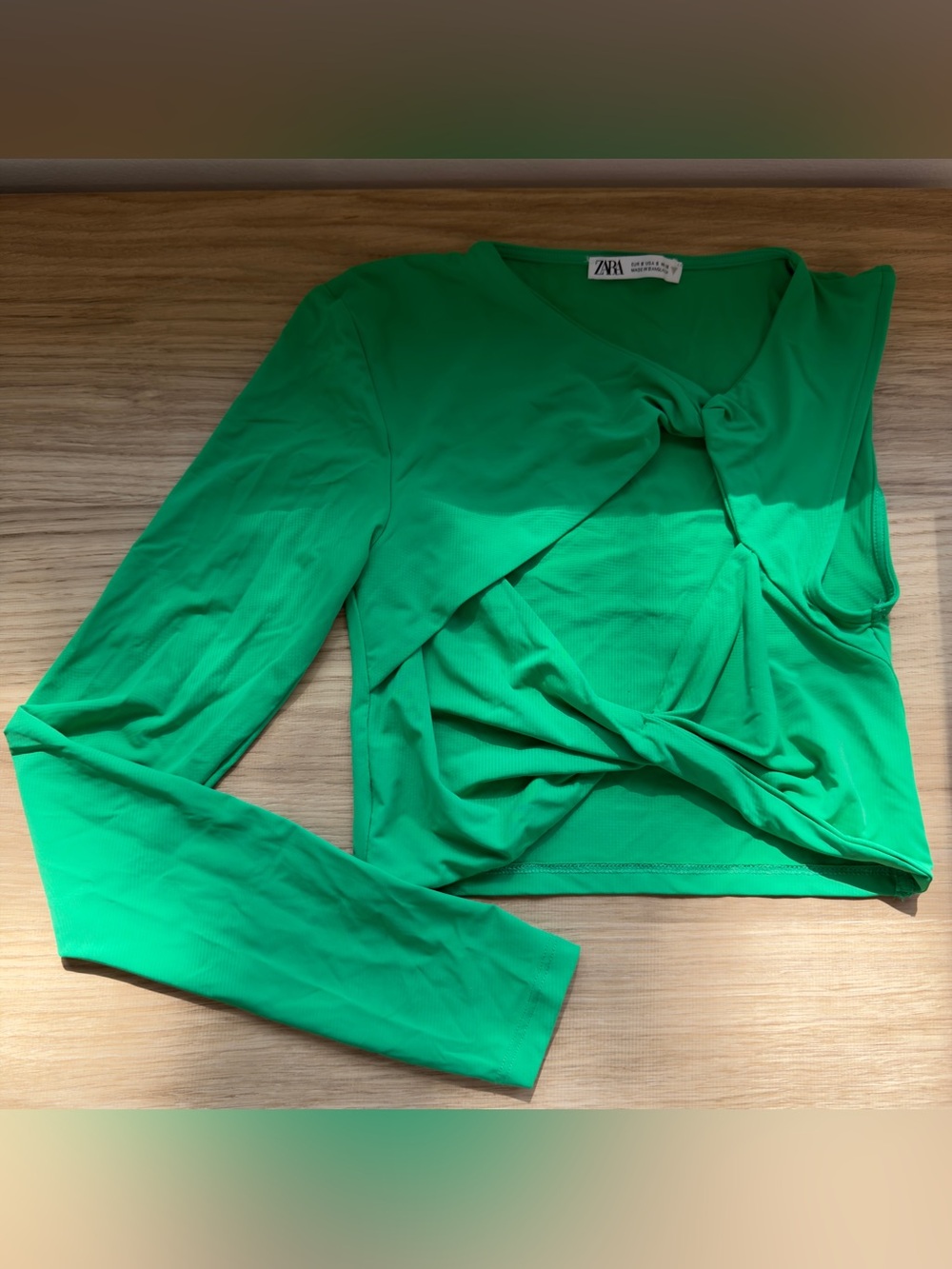 ZARA Bright Green Twist-Front Long Sleeve Crop Top